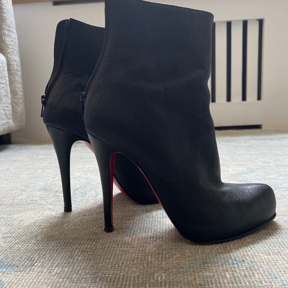 Christian Louboutin Ankle Boots 38